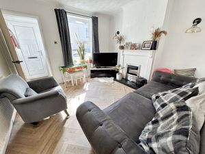 Lounge- click for photo gallery